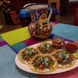 Tacos de alambre de bistec con queso