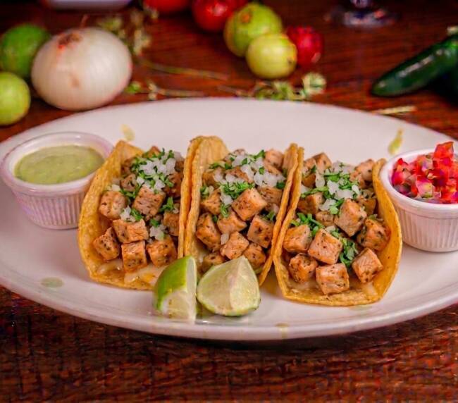 Tacos de pollo con queso