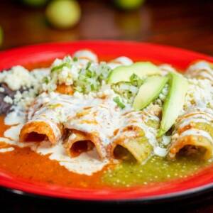 Enchiladas divorciadas de carne